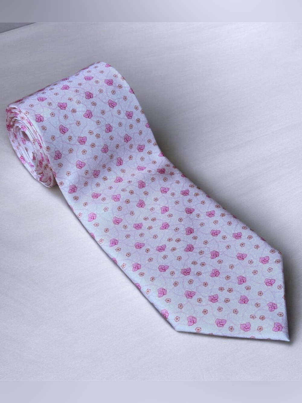 Pineda Covalin Edicion Especial Soft Baby Pink Floral Luxury Silk Necktie 57”